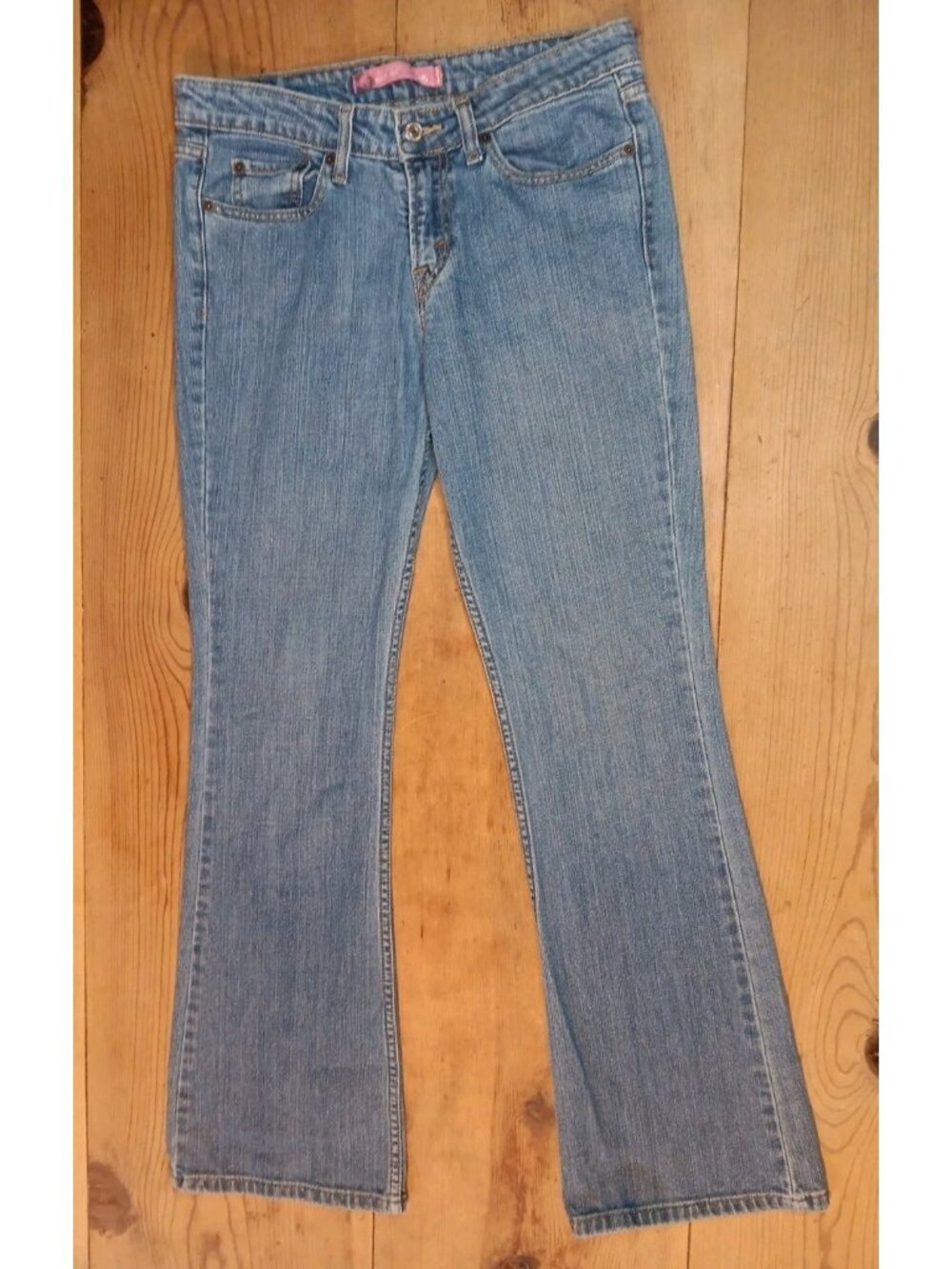 Levis 518 Super Low Bootcut Jeans Juniors 9 Medium Wash Denim Cotton Stretch